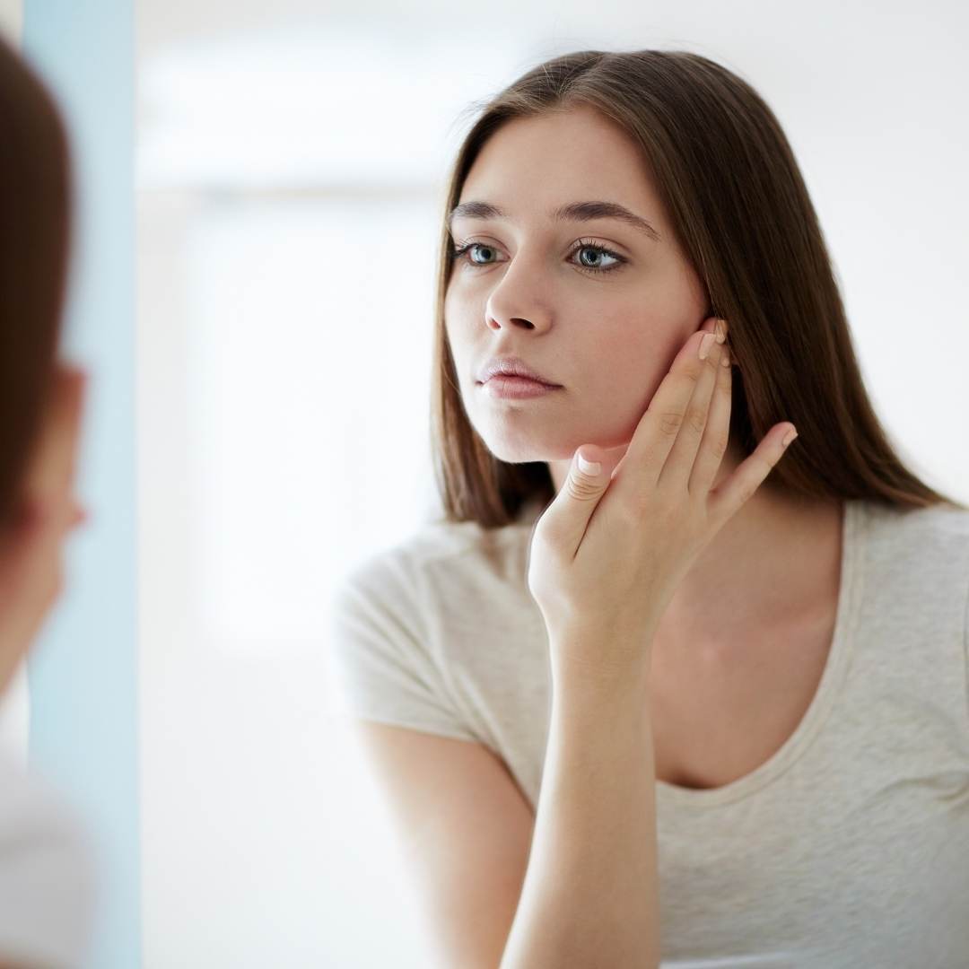 Is My Skin Dry Or Dehydrated Find Out Here Emme Diane is-my-skin-dry-or-dehydrated-find-out-here-emme-diane